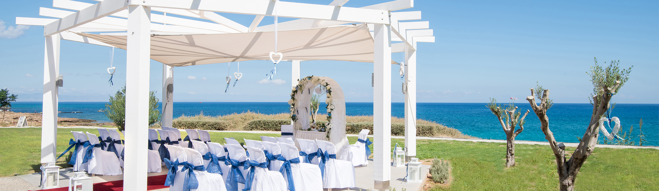 Book your wedding day in Pernera Beach Hotel
